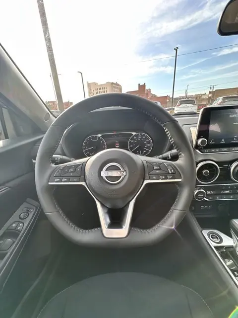 2025 Nissan Sentra SV photo 15