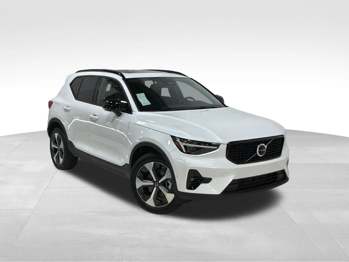2026 Volvo XC40