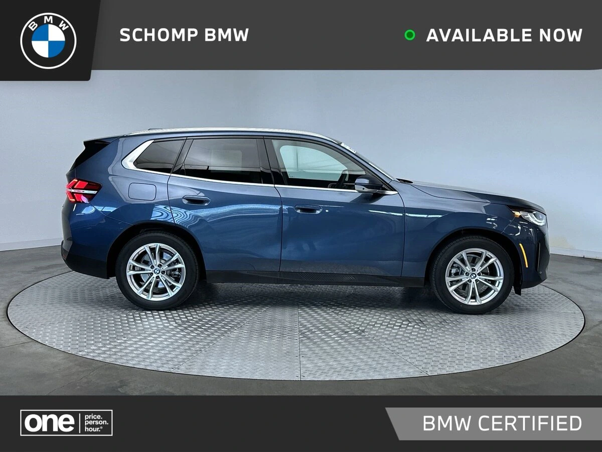 2025 BMW X3 30 XDRIVE's photo