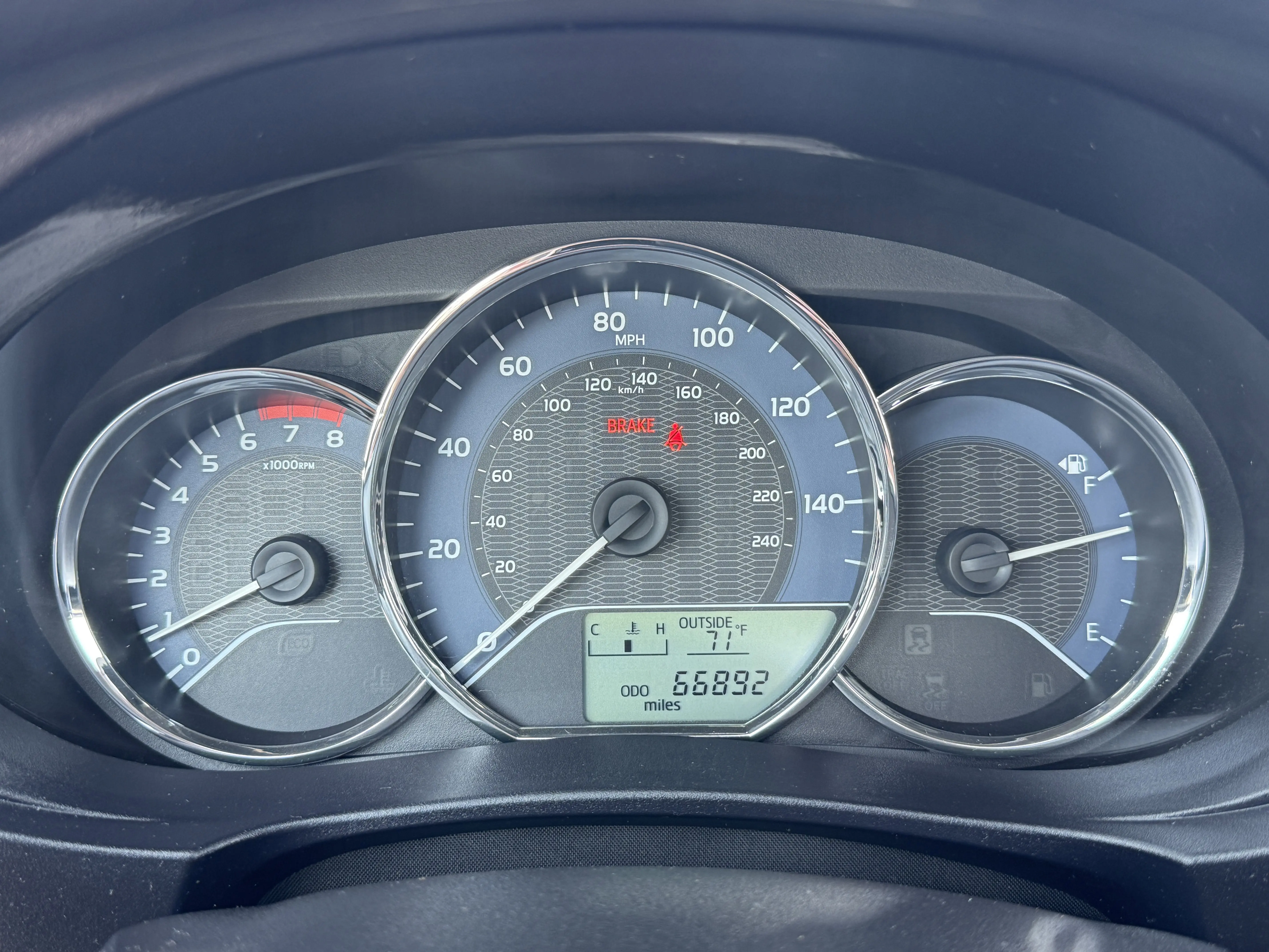 2014 Toyota Corolla L photo 11
