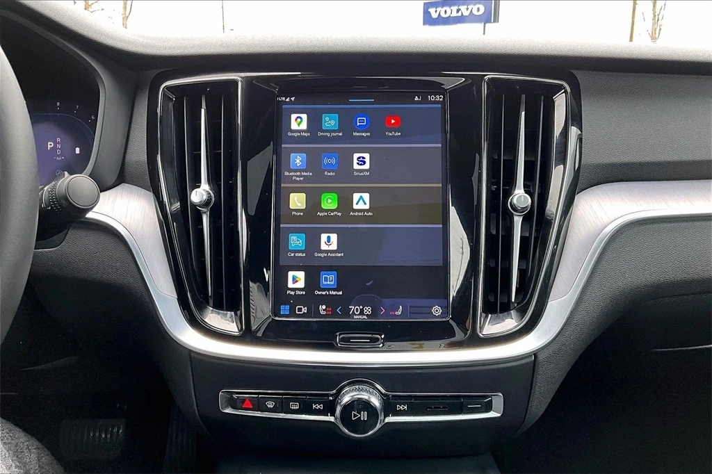 2023 Volvo - image 15