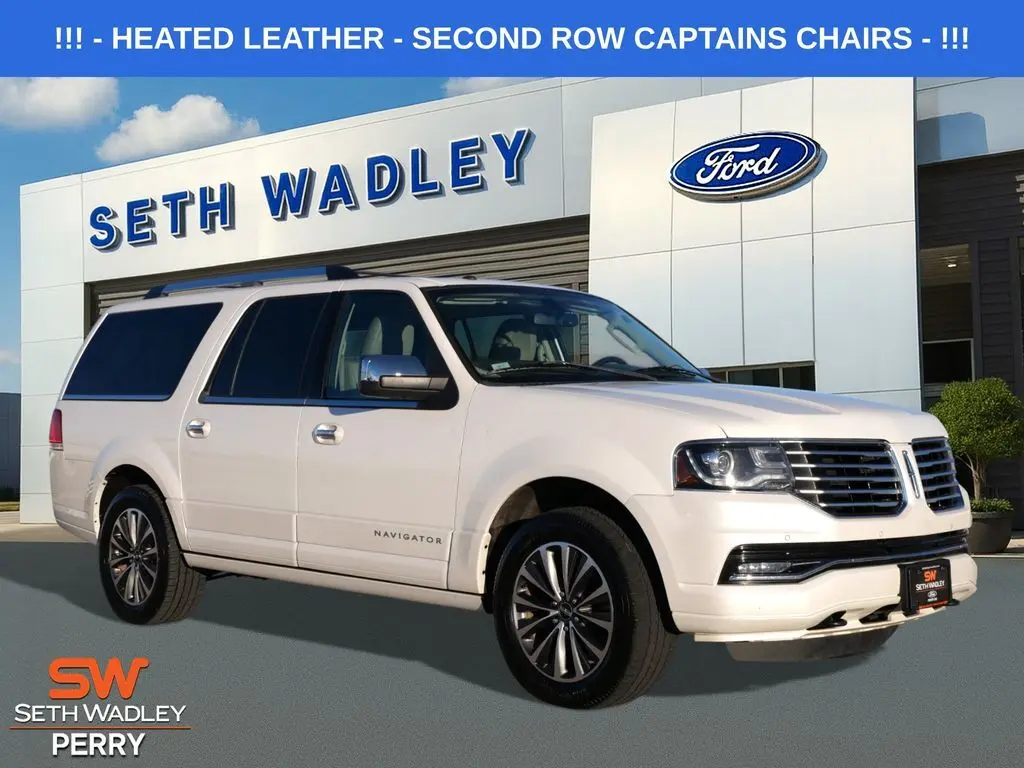 2015 Lincoln Navigator Base's photo