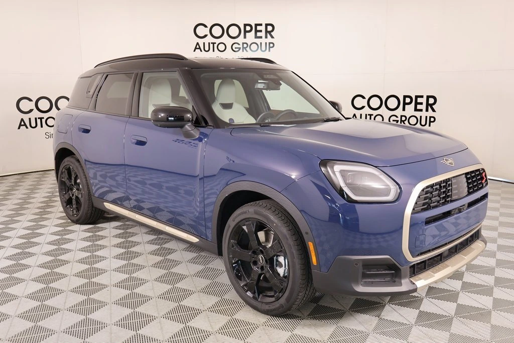 2026 MINI Countryman S's photo