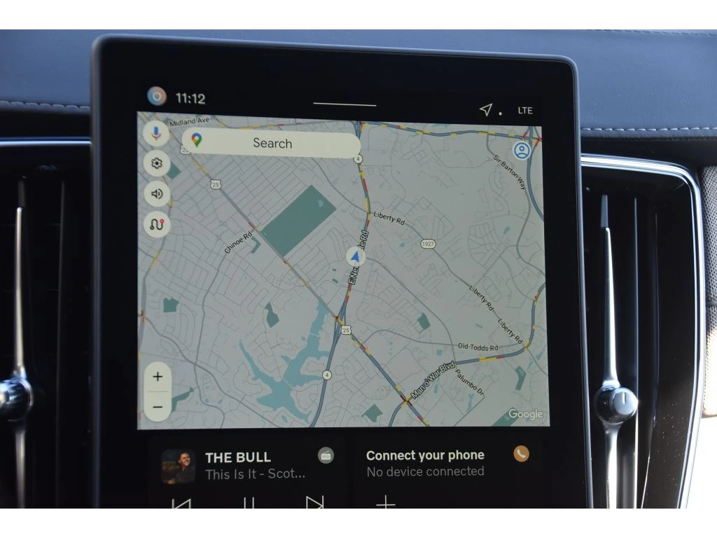 2026 Volvo - image 20