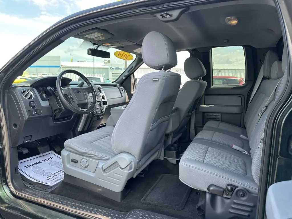 2014 Ford F-150 XLT photo 16