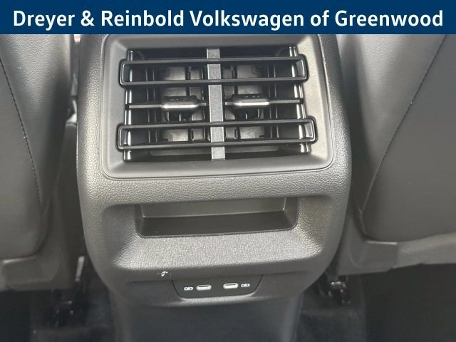 2026 Volkswagen Tiguan SE - Photo 29