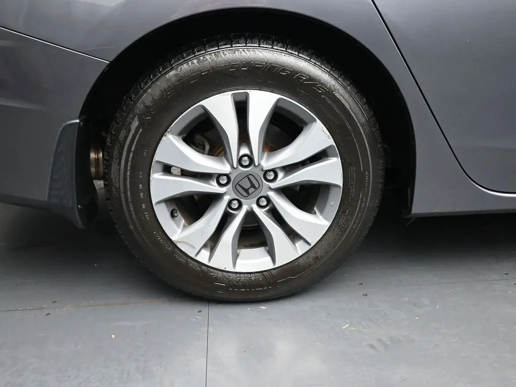 2015 Honda Accord LX photo 10