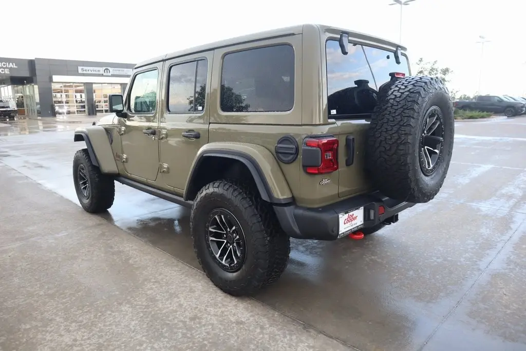 2025 Jeep Wrangler Rubicon X photo 22