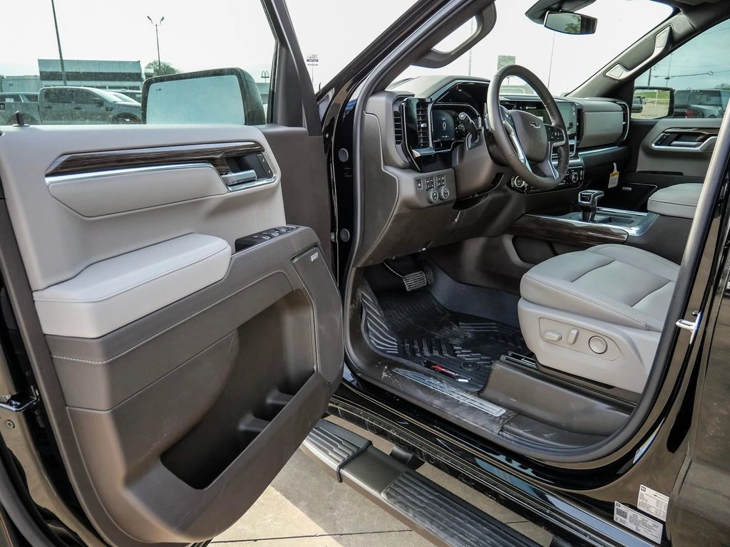 2026 Chevrolet Silverado 1500 RST - Photo 26