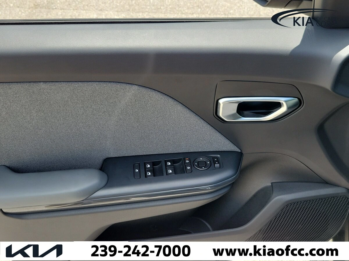 2025 Kia K4 EX - Photo 24