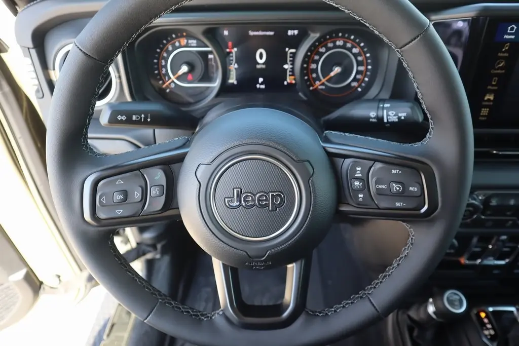 2025 Jeep Gladiator Sport photo 3