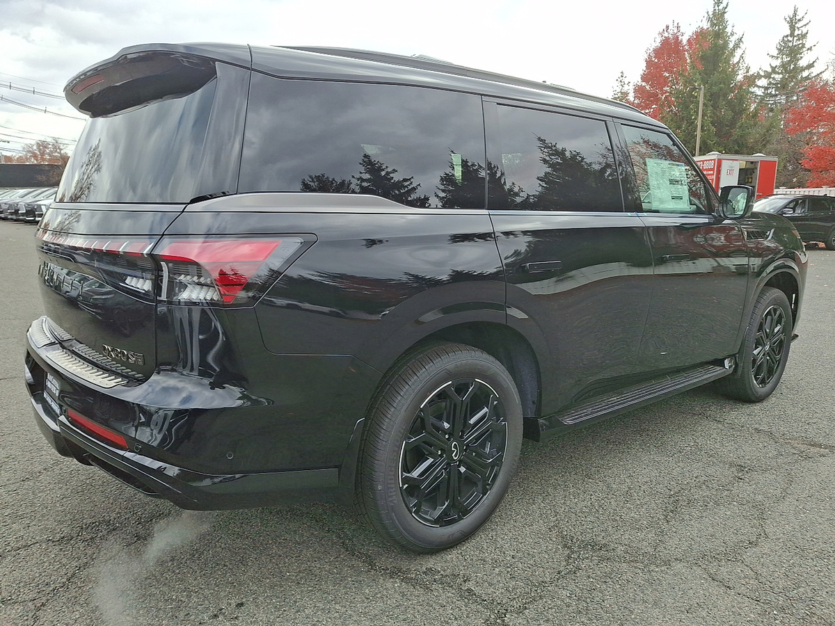 2026 Infiniti QX80 Sensory photo 3