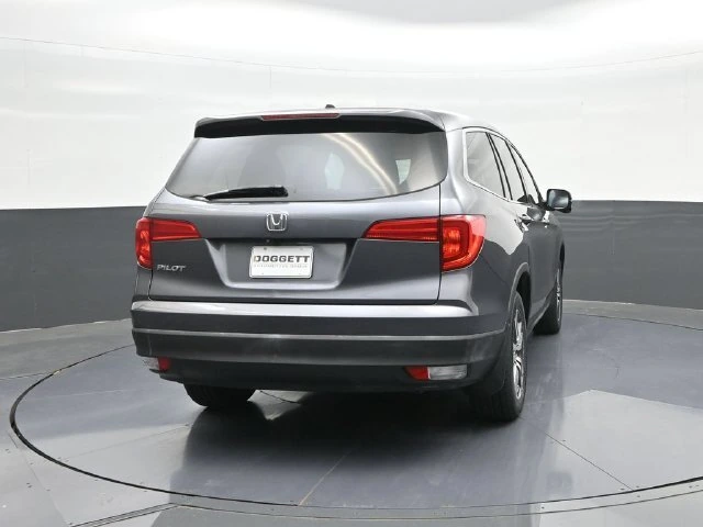 2016 Honda Pilot EX-L - Photo 11