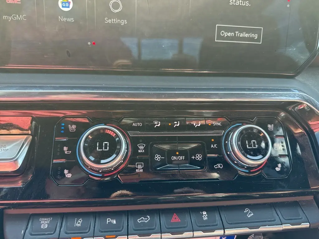 2024 Gmc Sierra HD Denali Ultimate photo 19