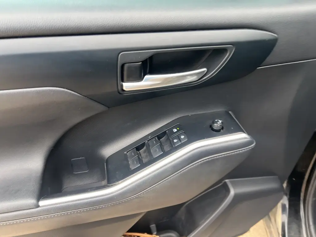 2021 Toyota Highlander XSE photo 17