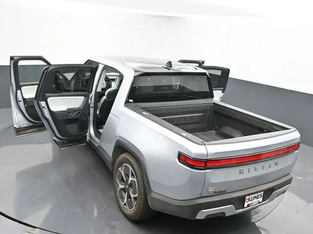 2022 Rivian R1T Adventure photo 50