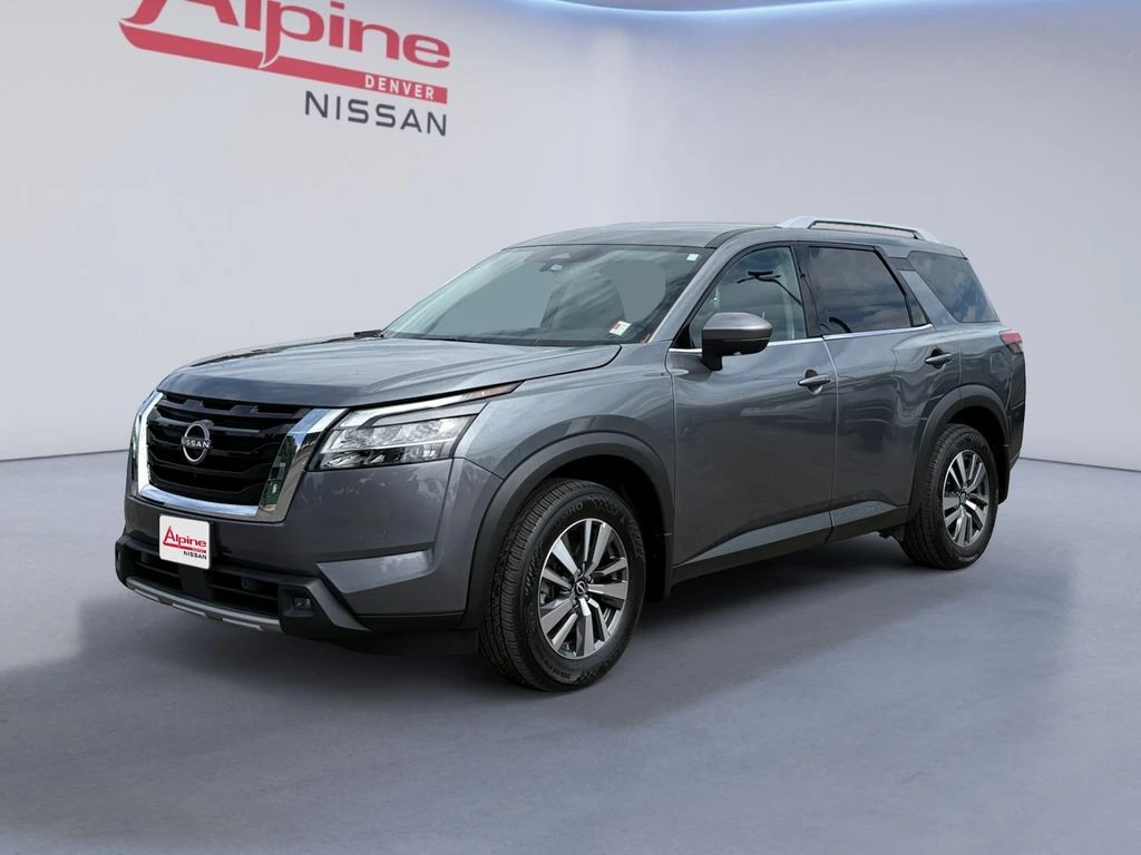 2024 Nissan Pathfinder SL 4WD's photo