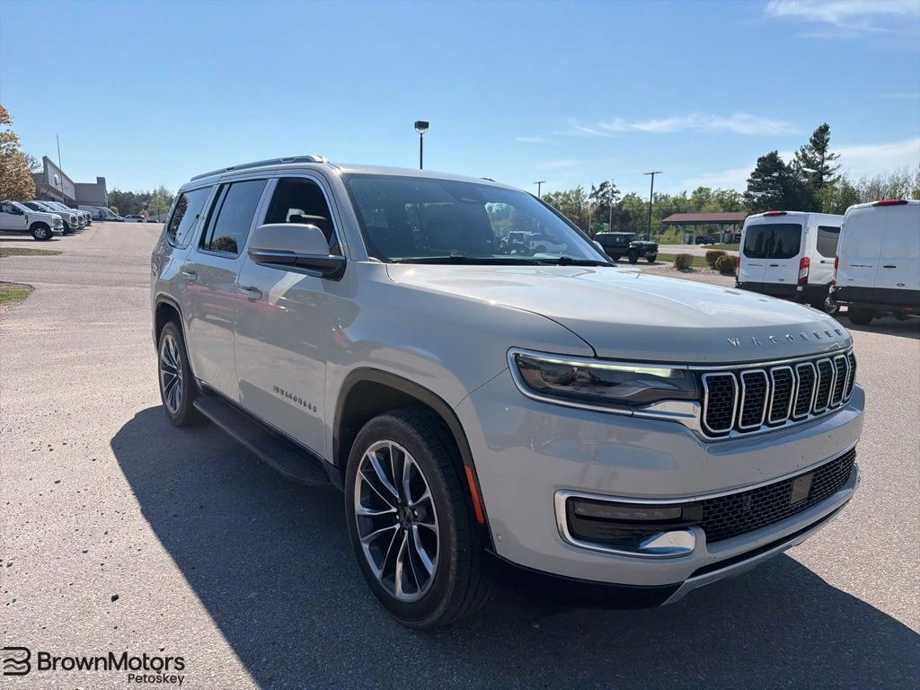 2022 Jeep Wagoneer Series II 4WD's photo