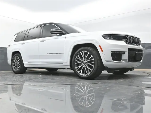 2024 Jeep Grand Cherokee L Summit photo 43