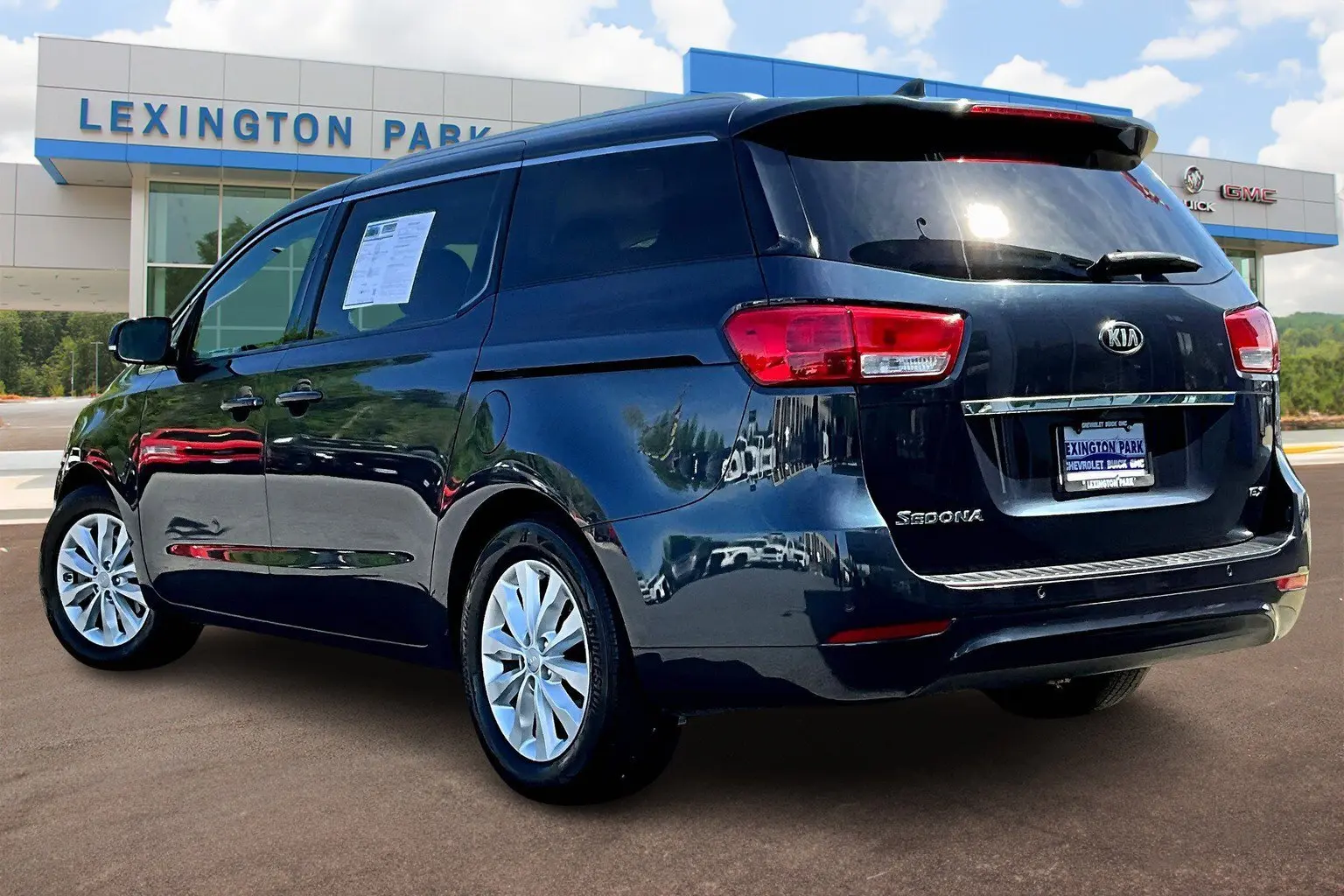 Used 2016 Kia Sedona EX with VIN KNDMC5C19G6158466 for sale in Waldorf, MD