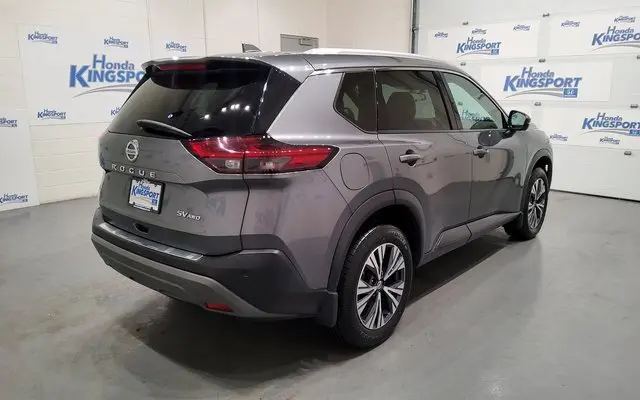 2021 Nissan Rogue SV photo 2
