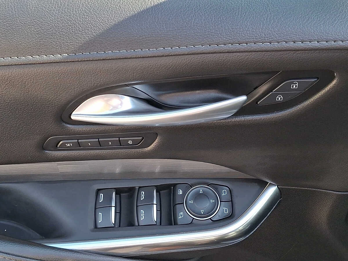 2025 Cadillac XT4 Premium Luxury - Photo 12