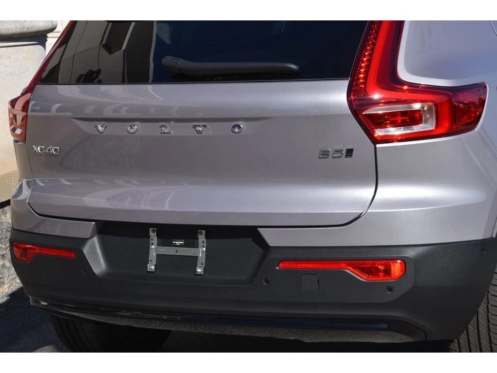 2026 Volvo - image 28