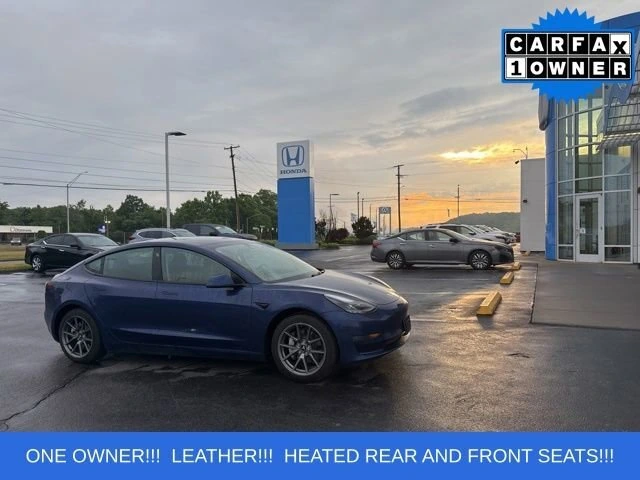 2023 Tesla Model 3 -'s photo
