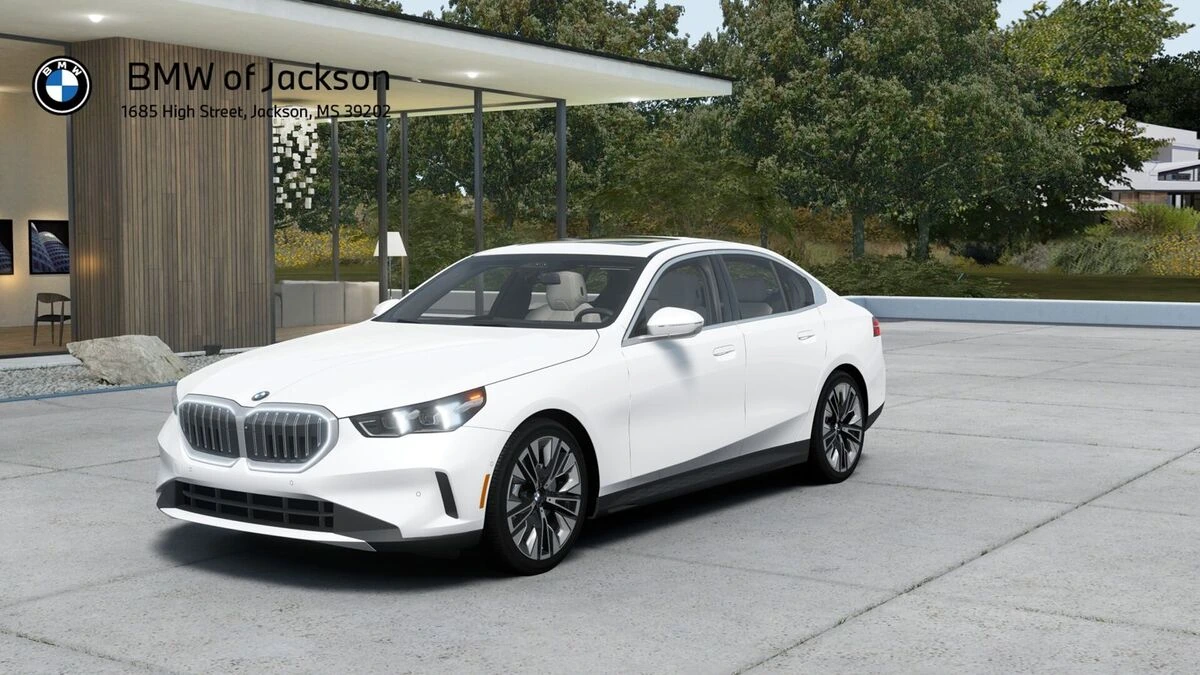 2027 BMW 5 Series 530i Sedan's photo