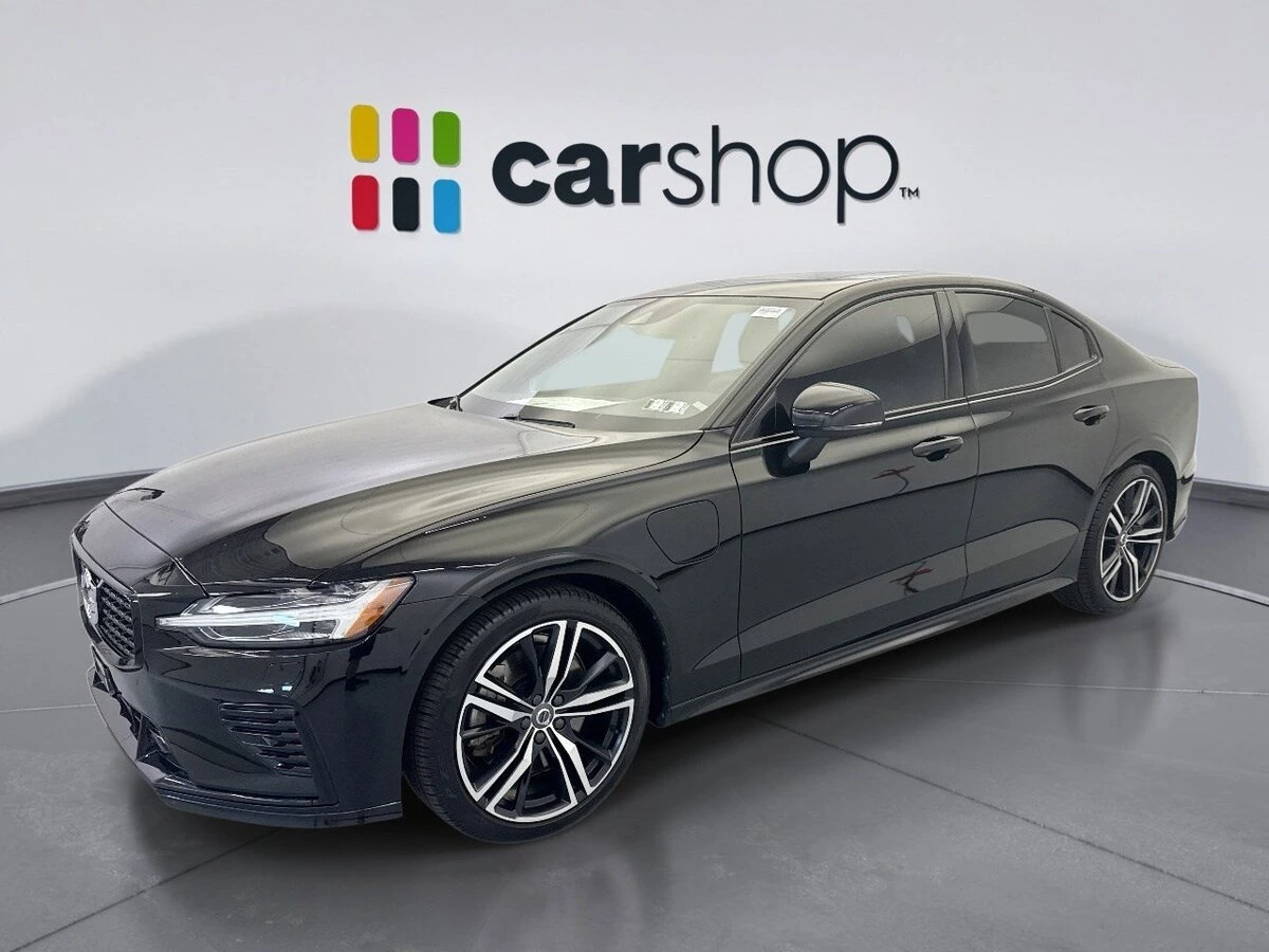 2022 Volvo S60 T8 Recharge R-Design AWD's photo