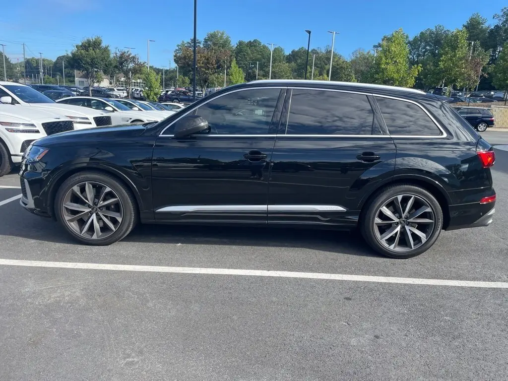 2023 Audi SQ7 Prestige photo 3