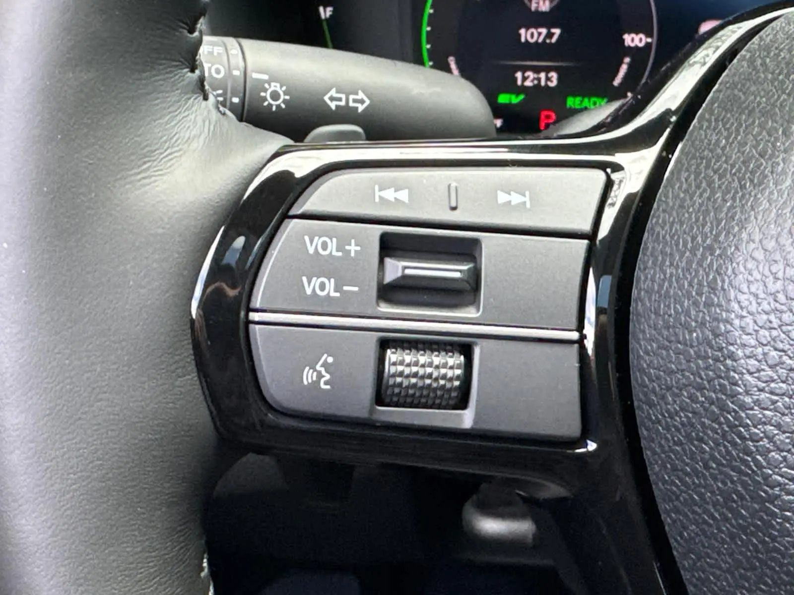 2025 Honda Accord Hybrid Touring photo 22