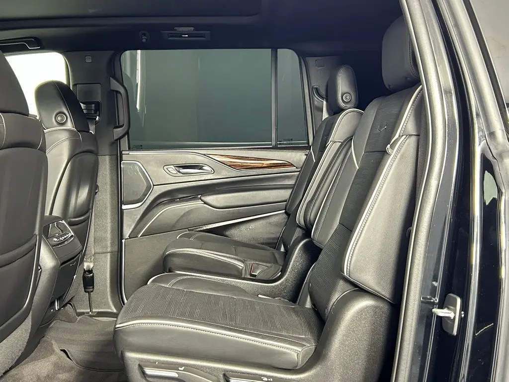 2022 Cadillac Escalade ESV Premium Luxury photo 15