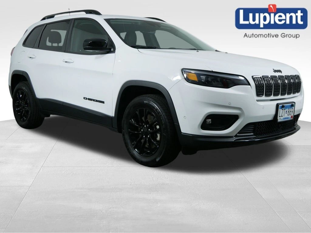 2023 Jeep Cherokee Altitude Lux 4X4's photo