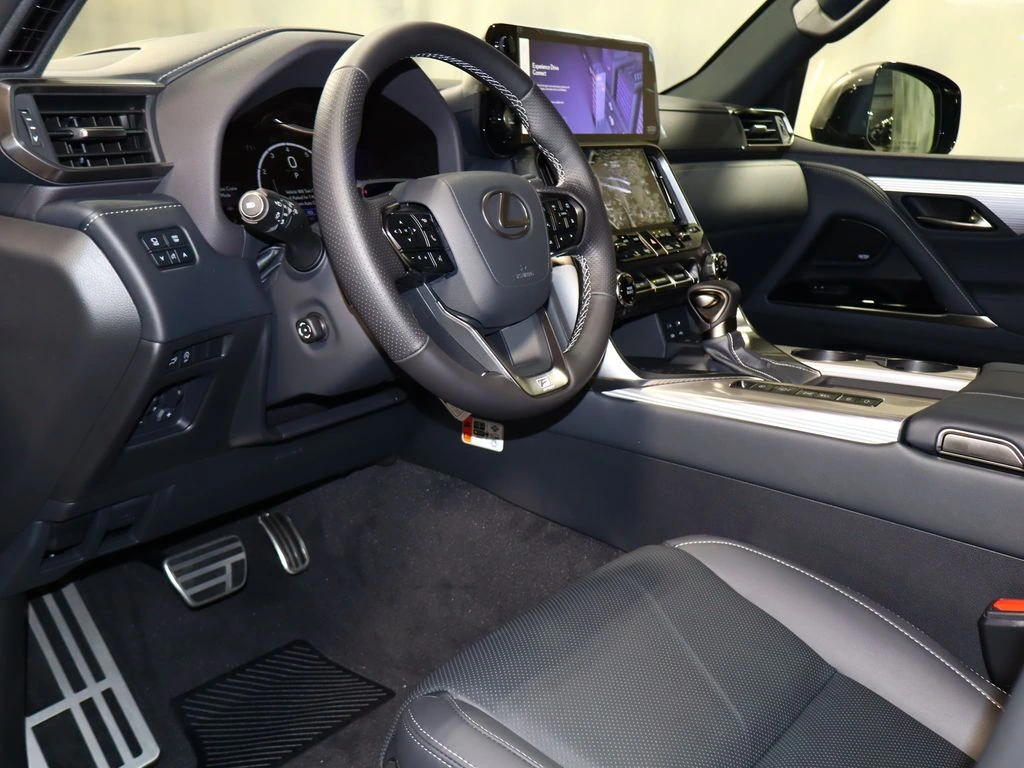 2026 Lexus LX 600 F-Sport - Photo 17