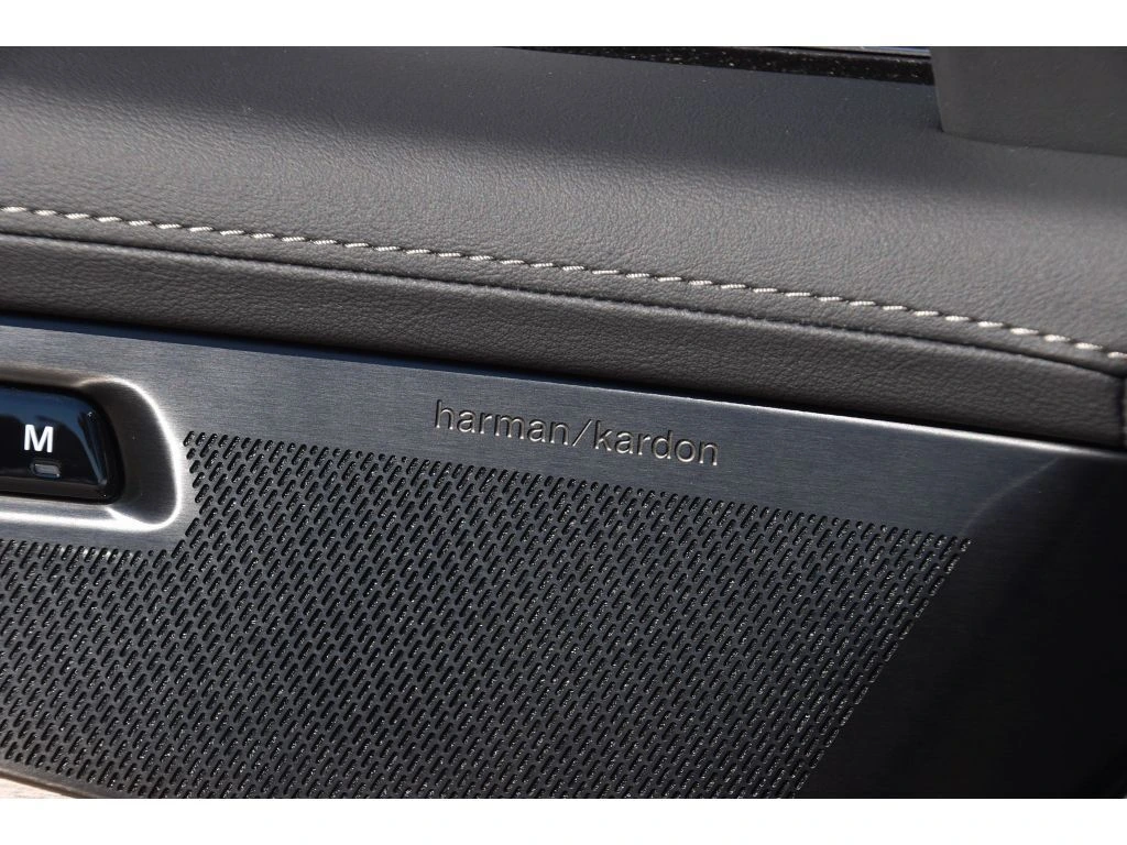 2026 Volvo - image 28