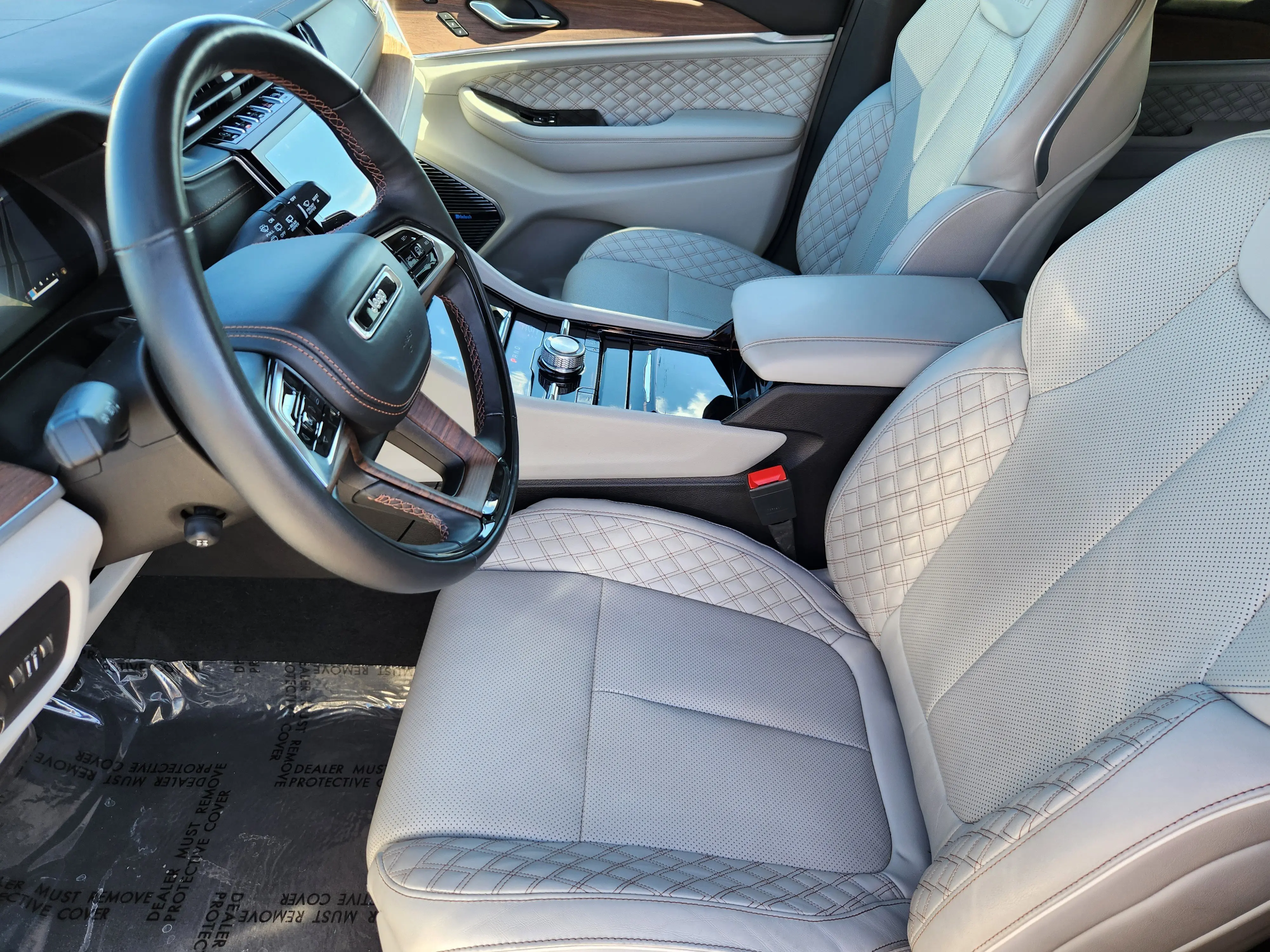 2022 Jeep Grand Cherokee Summit photo 7