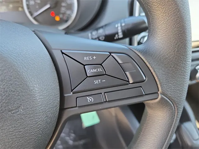 2025 Nissan Versa 1.6 S photo 21