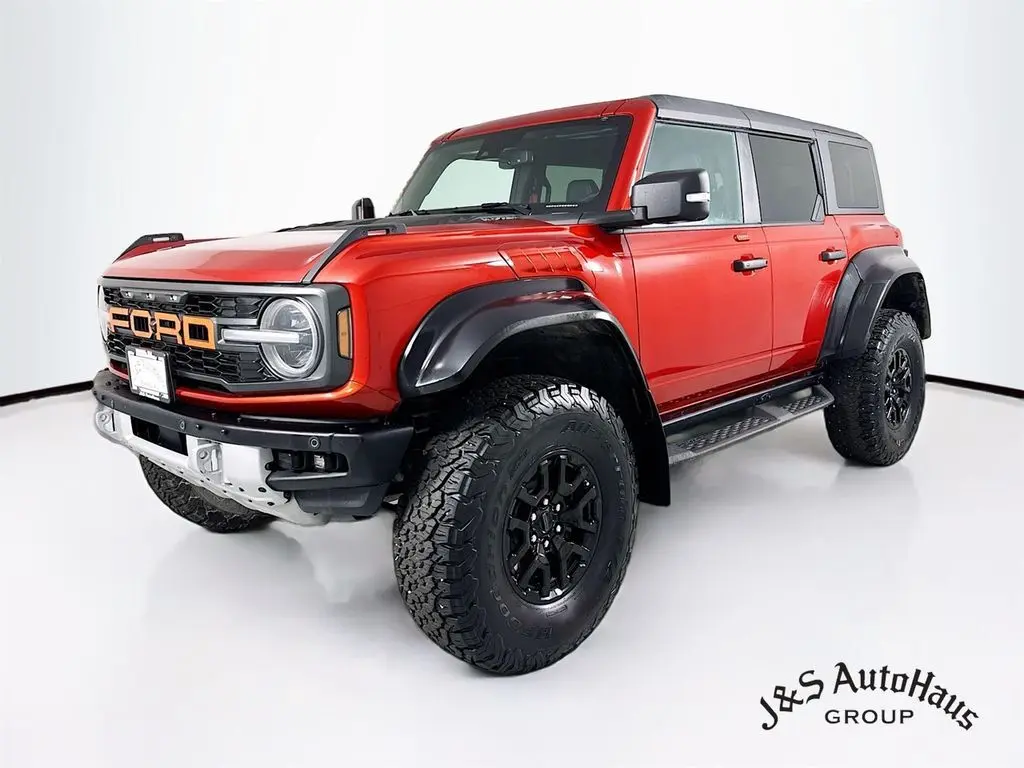 2023 Ford Bronco Raptor photo 3
