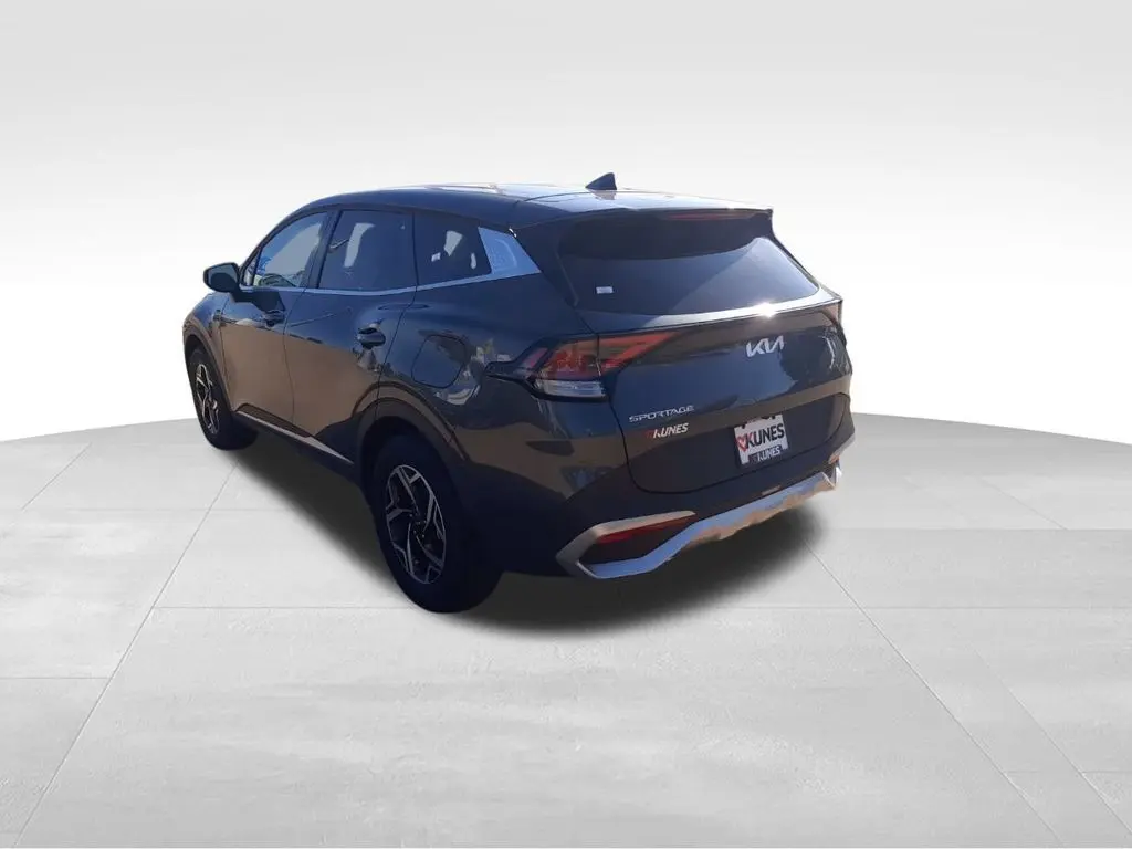2024 Kia Sportage LX photo 5