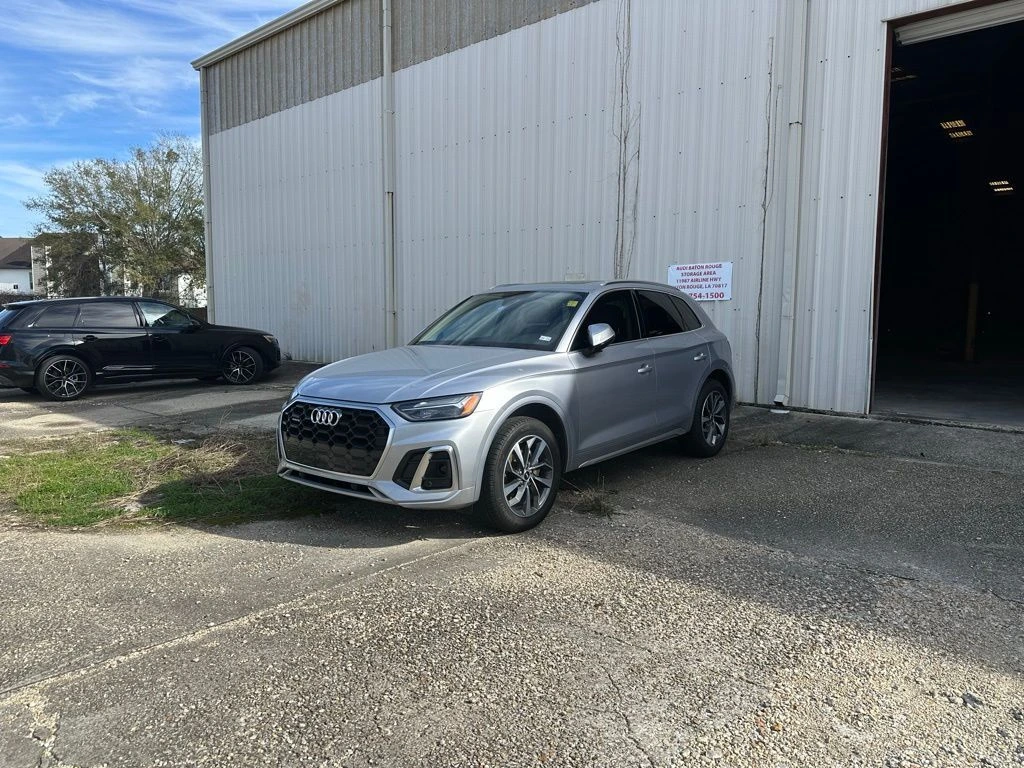 2022 Audi Q5 Premium's photo