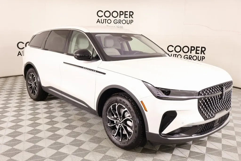 2026 Lincoln Nautilus Premiere's photo