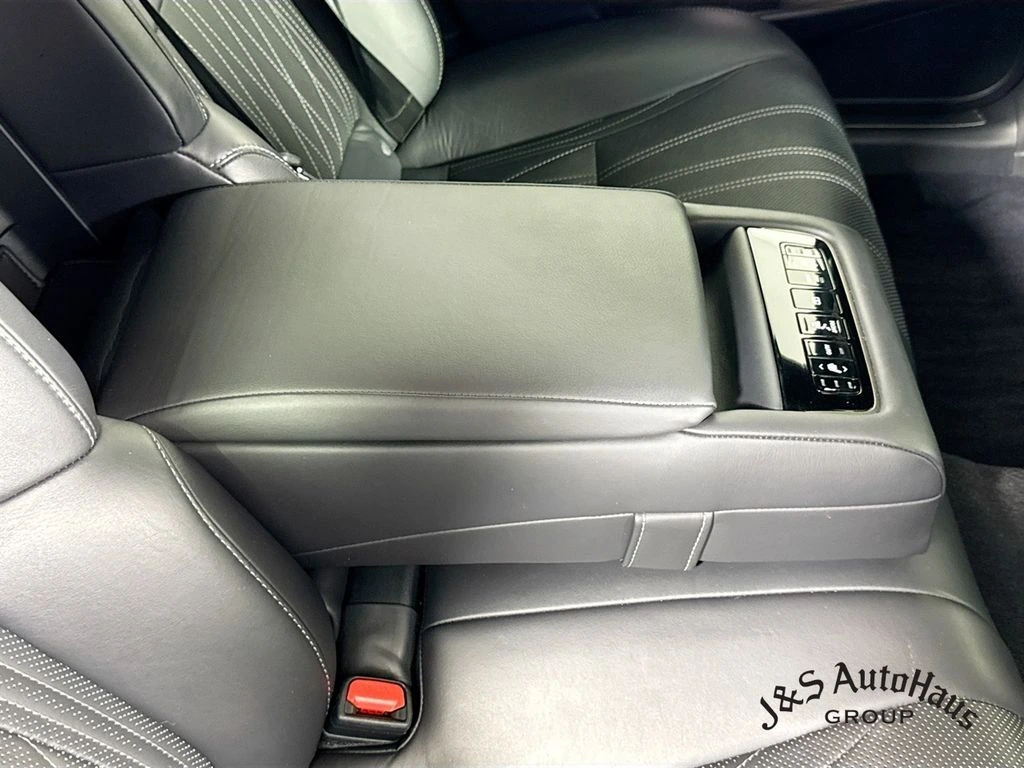 2019 Lexus LS Hybrid 500h - Photo 35