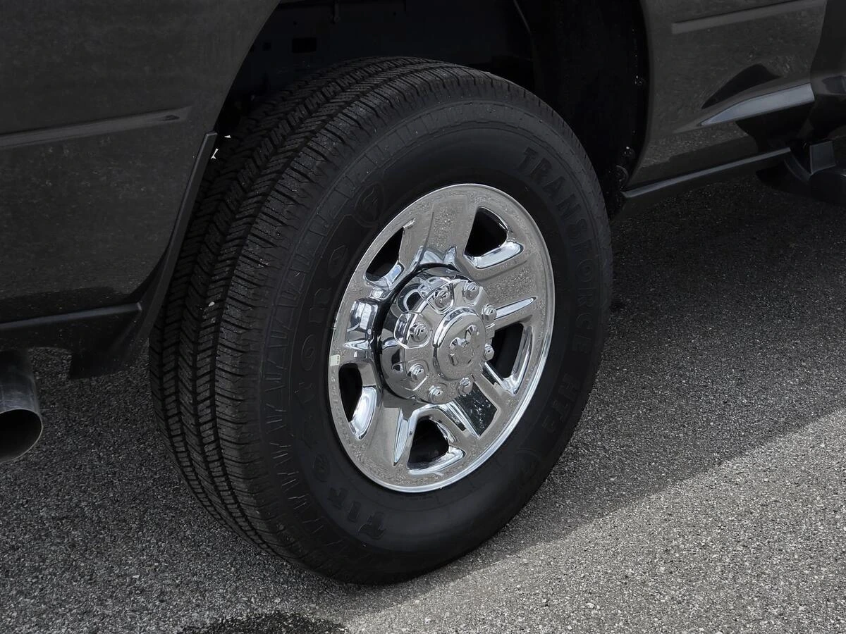 2025 RAM 2500 Tradesman - Photo 6