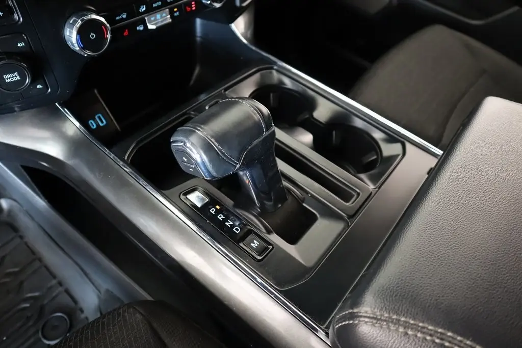 2023 Ford F-150 XLT photo 10