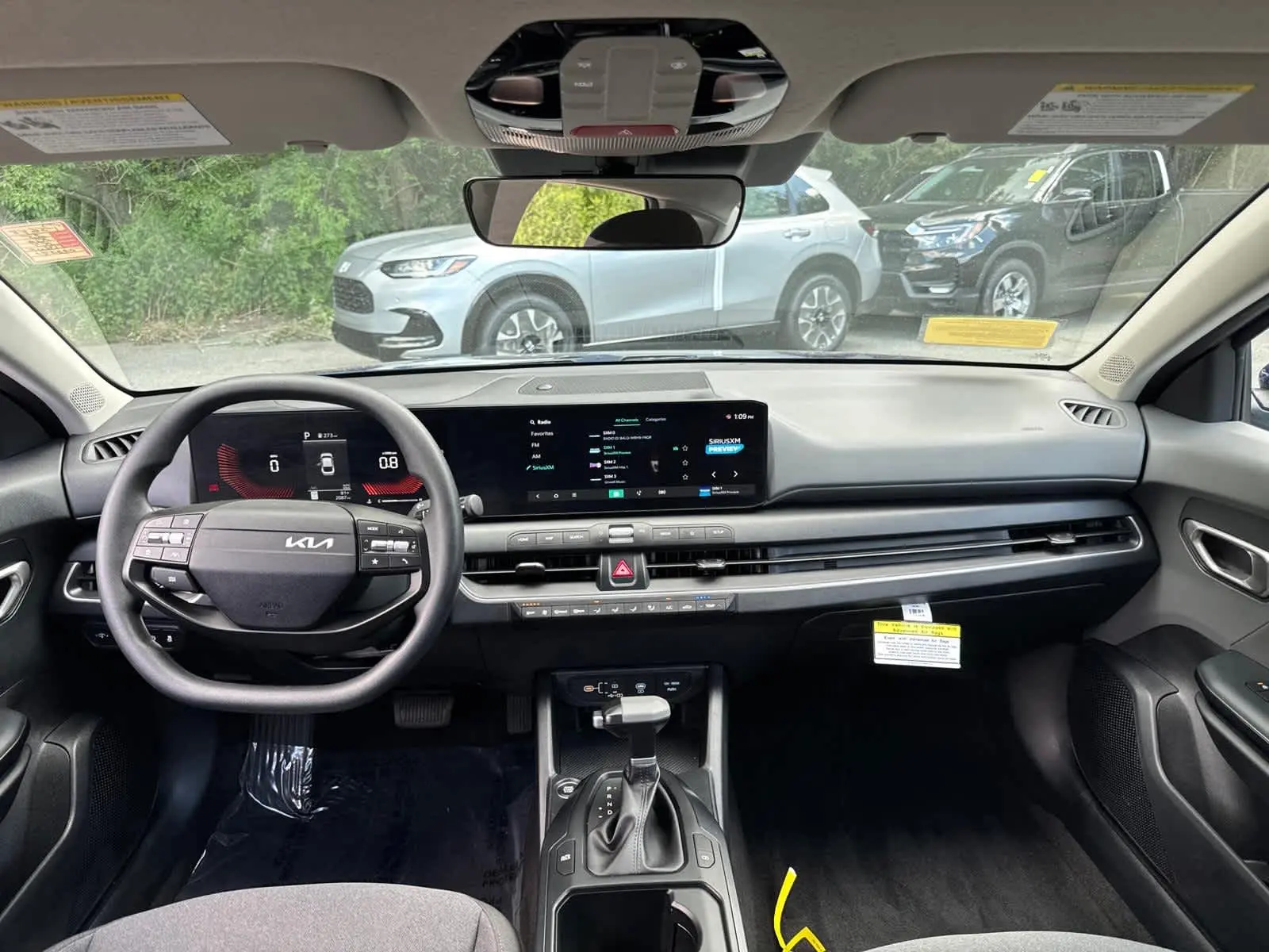2025 Kia K4 LXS photo 31