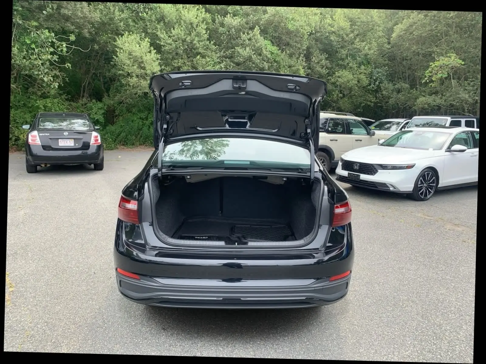 2025 Volkswagen Jetta SE photo 36