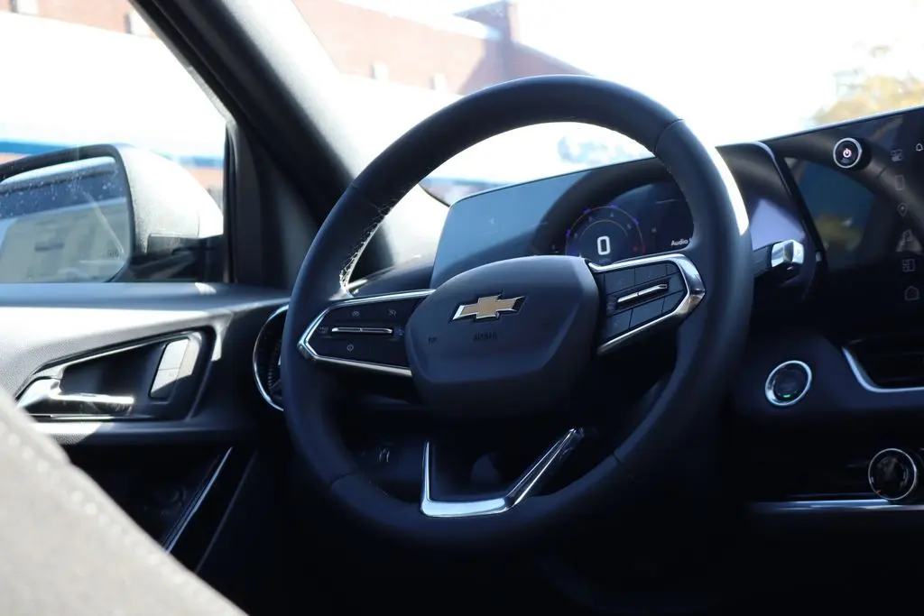 2026 Chevrolet Equinox LT photo 34