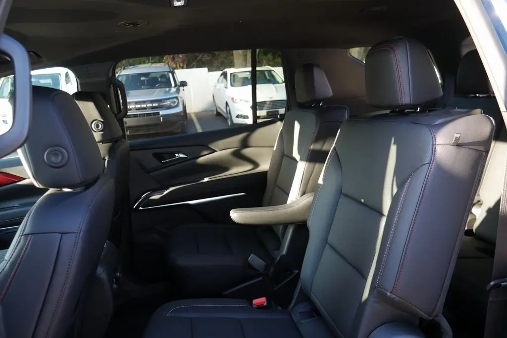 2026 Chevrolet Traverse Z71 photo 23