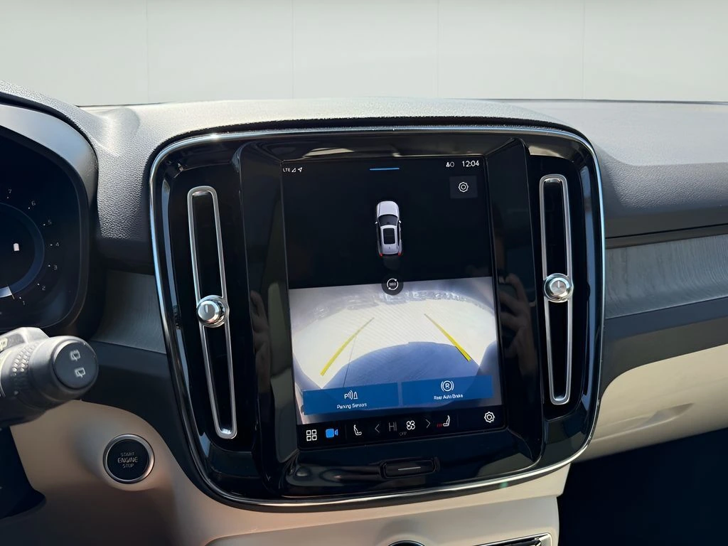 2023 Volvo - image 14